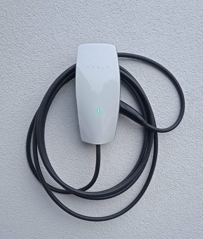 alpay_solar_projekt_wallbox_tesla-ladestation