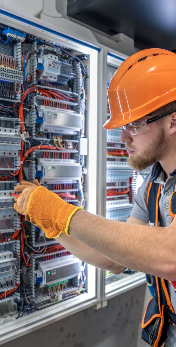 elektroinstallation_von_verteilerkasten_bei_alpaysolar