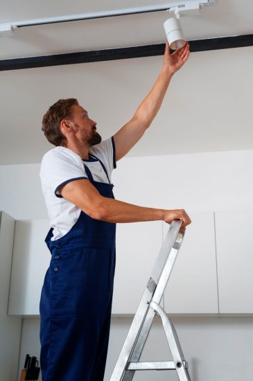 servie_beleutungs_installation_